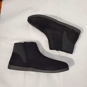 Rouge Oasis-07S. Black Slip-On Ankle Boots